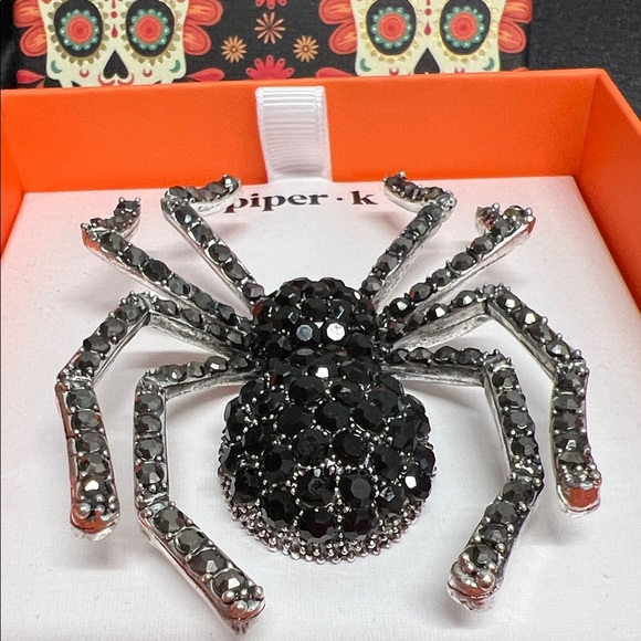 Piper K | Spider 🕷️ Brooch - Picture 7 of 8